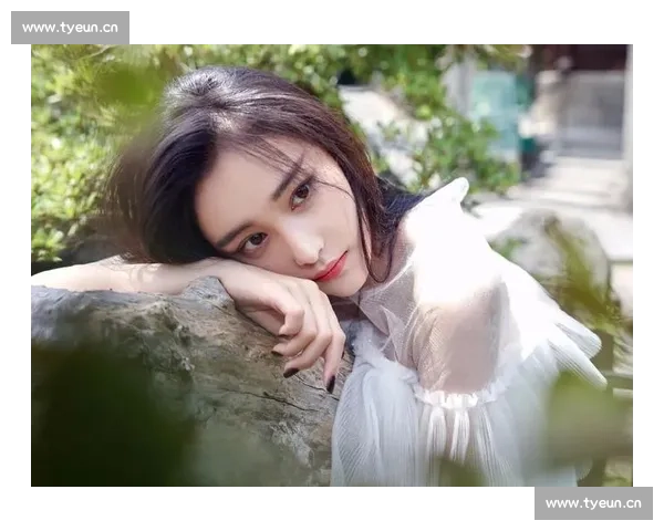 张馨予以实力与魅力并存的新形象诠释多面女性的独特力量